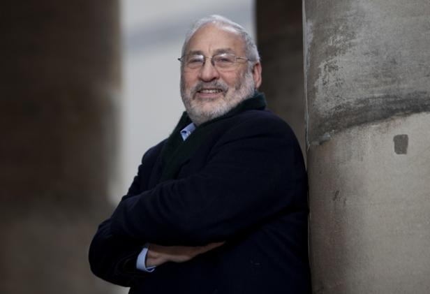 Забудьте о сокращении расходов и продолжайте тратить, говорит Браун