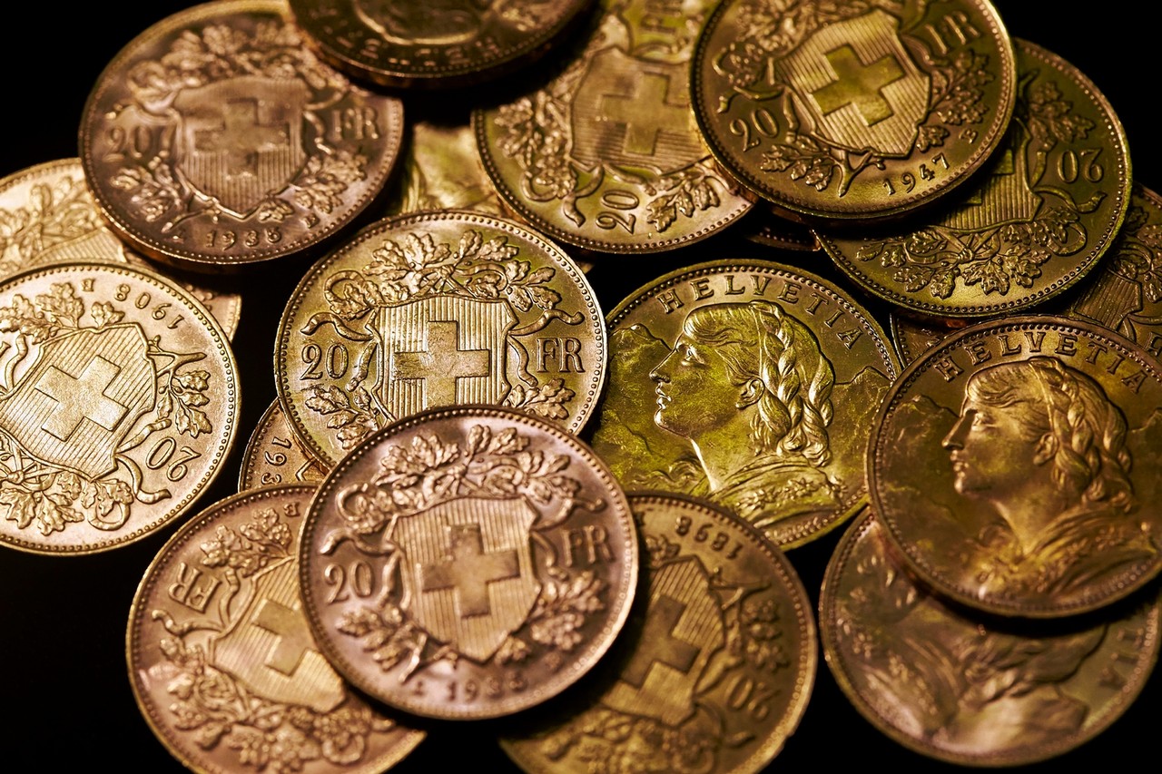 Швейцарские франки в рубли. Валюта Швейцарии (Swiss currency. Швейцария валюта франки. Валюта Швейцарии монеты. Металлические деньги Швейцарии.
